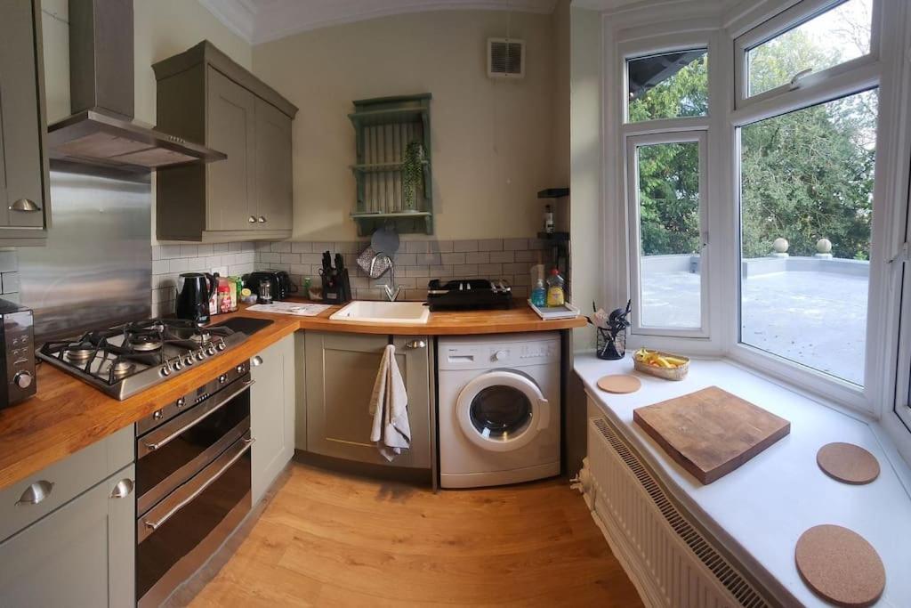 Spacious Guest Flat Near Roundhay Park Leeds  Exteriér fotografie