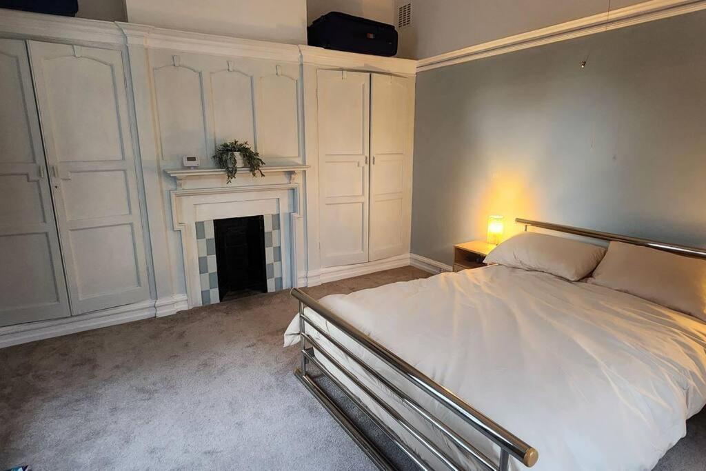 Spacious Guest Flat Near Roundhay Park Leeds  Exteriér fotografie
